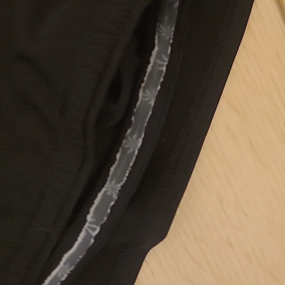 Athleta Women’s Black Swing Athletic Skort Skirt Short Rear Zip Pocket Size S - Picture 4 of 6
